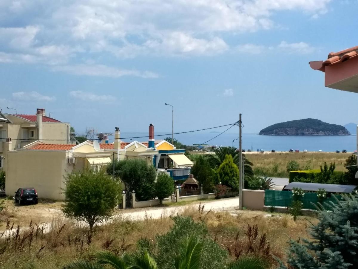 Вилла Amalia Bay Nea Iraklitsa Экстерьер фото