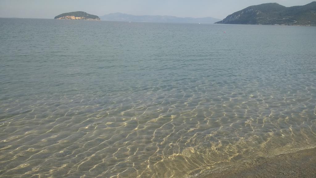 Вилла Amalia Bay Nea Iraklitsa Экстерьер фото