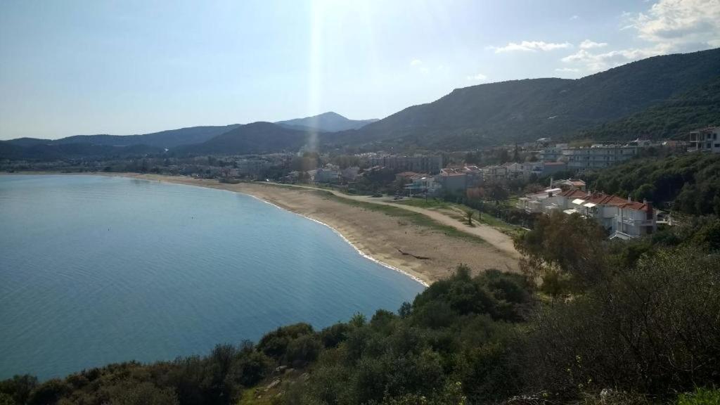 Вилла Amalia Bay Nea Iraklitsa Экстерьер фото